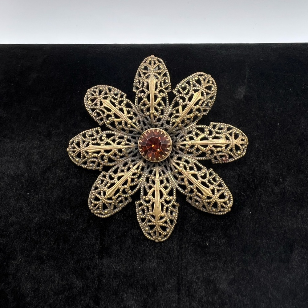 Vintage Hobé Filigree Flower Pendant Gold Tone 2 5/8”